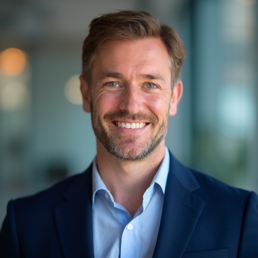 Lachlan Whitfield — online pokies expert